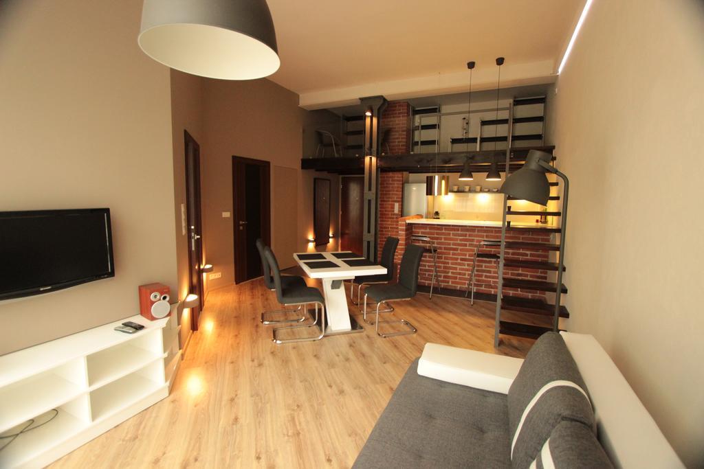 Loft Niezapominajka W Tobaco Park Διαμέρισμα Λοτζ Δωμάτιο φωτογραφία